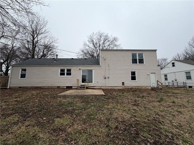 5805 Ridgeway Avenue, Kansas City, MO 64133