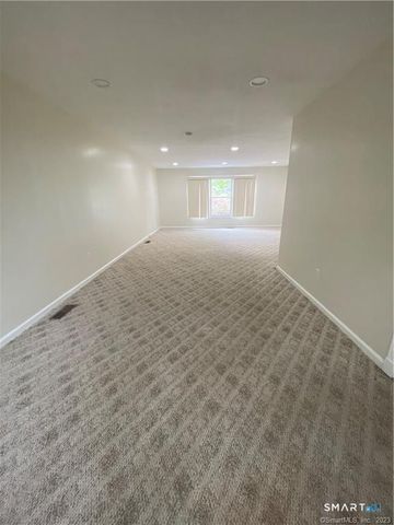 372 Anton Drive 372, Bridgeport, CT 06606