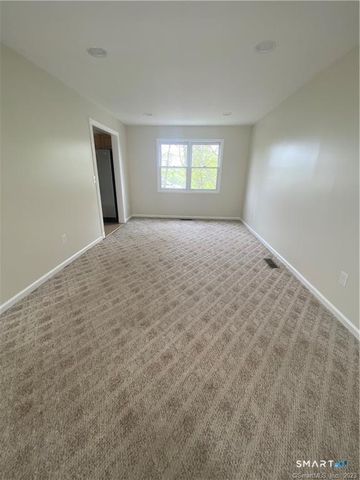 372 Anton Drive 372, Bridgeport, CT 06606