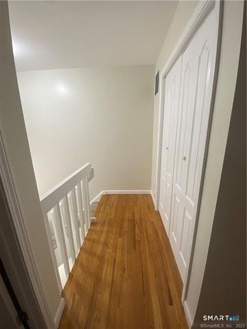 372 Anton Drive 372, Bridgeport, CT 06606