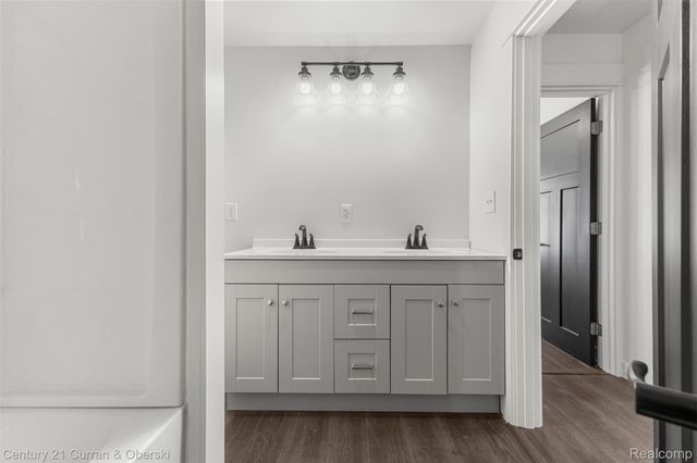 4296 Burgess Road, Putnam Township, MI 48169