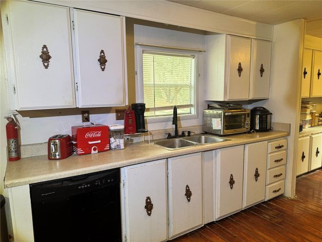 313 WHITE SANDS BEACHES DRIVE, Hawthorne, FL 32640