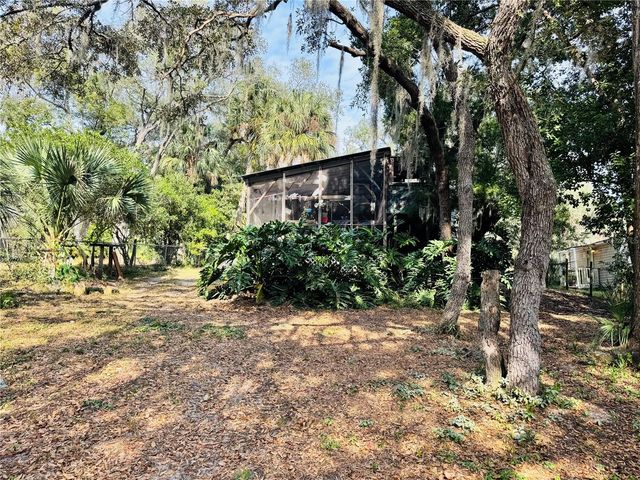 313 WHITE SANDS BEACHES DRIVE, Hawthorne, FL 32640