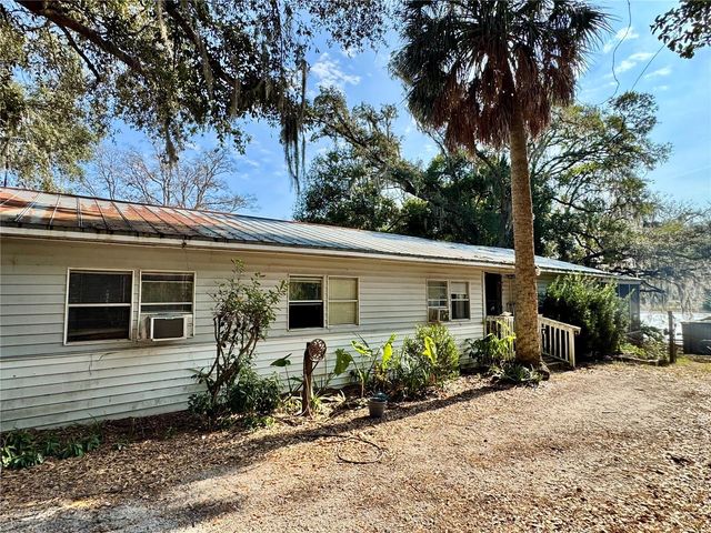 313 WHITE SANDS BEACHES DRIVE, Hawthorne, FL 32640