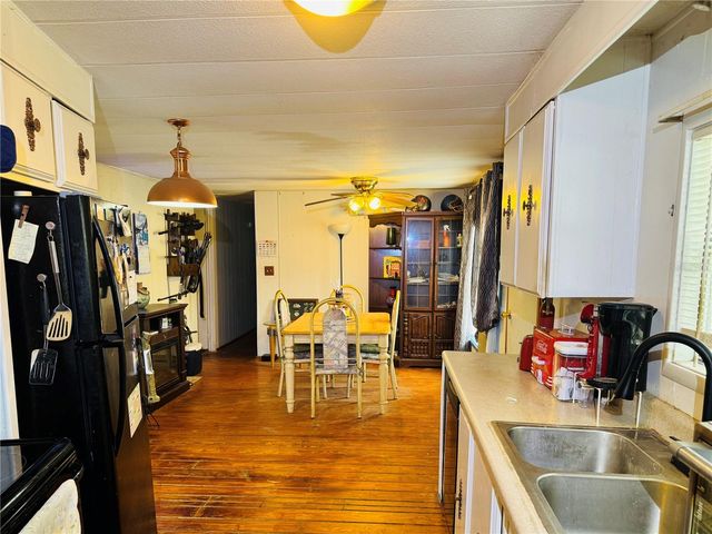 313 WHITE SANDS BEACHES DRIVE, Hawthorne, FL 32640