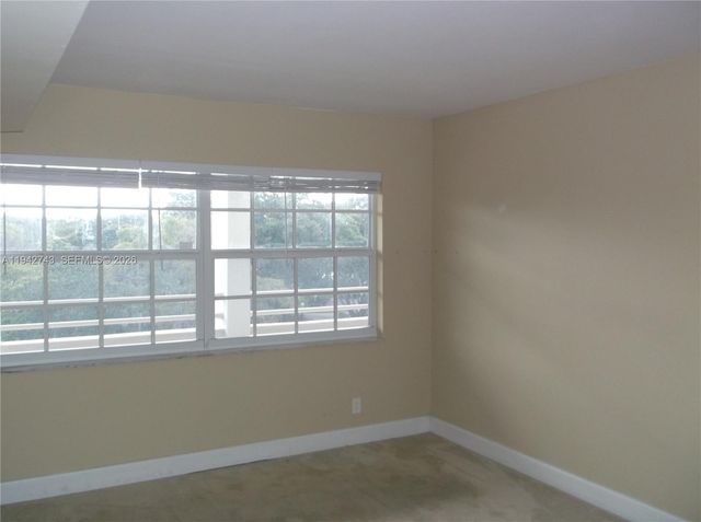 805 Cypress Blvd 504, Pompano Beach, FL 33069