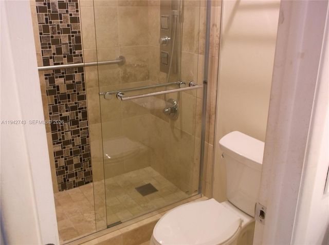 805 Cypress Blvd 504, Pompano Beach, FL 33069