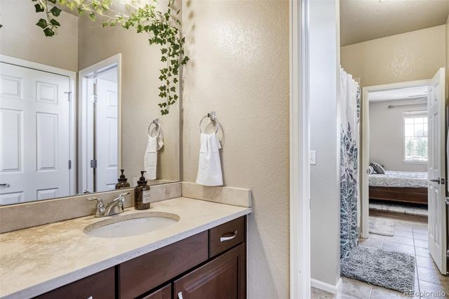 26594 E Arapahoe Place, Aurora, CO 80016