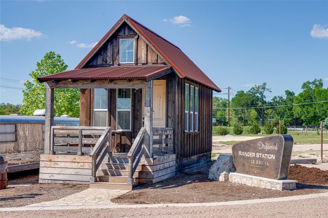 23461 FM 150 3, Driftwood, TX 78619
