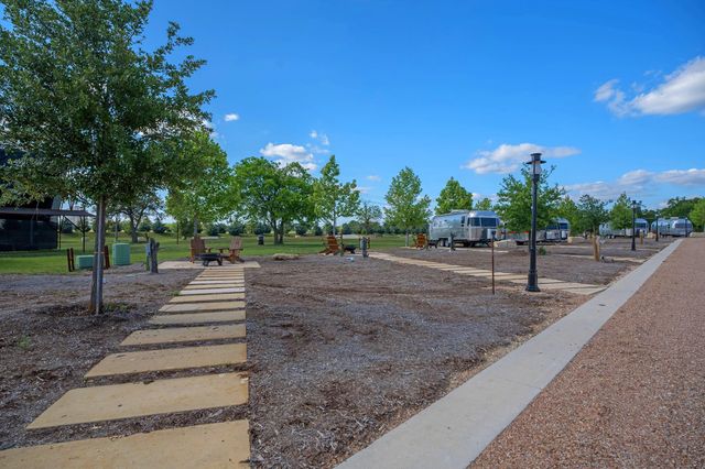 23461 FM 150 3, Driftwood, TX 78619