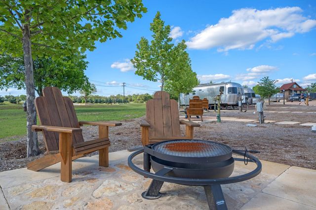 23461 FM 150 3, Driftwood, TX 78619