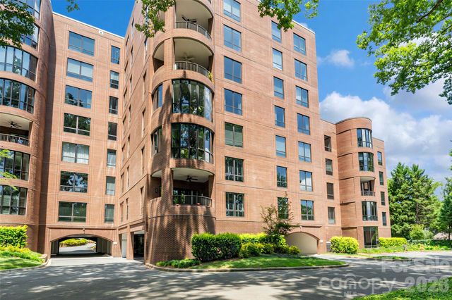 810 Cherokee Road, Charlotte, NC 28207