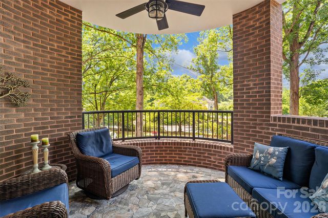 810 Cherokee Road, Charlotte, NC 28207