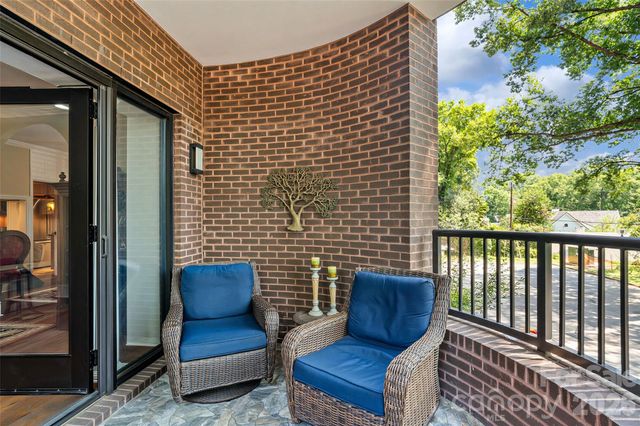 810 Cherokee Road, Charlotte, NC 28207