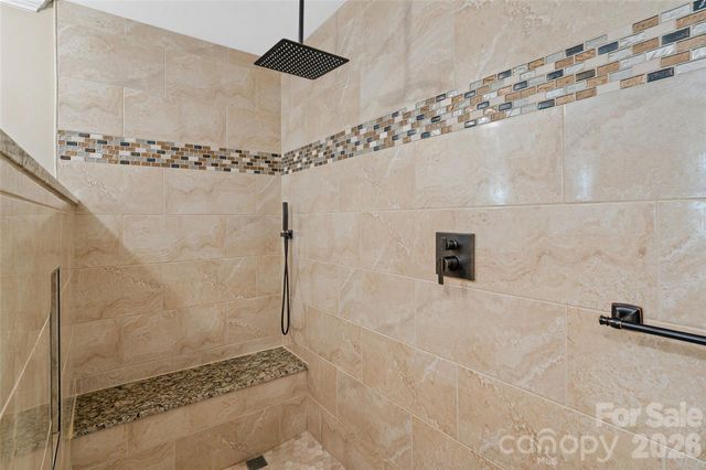 810 Cherokee Road, Charlotte, NC 28207