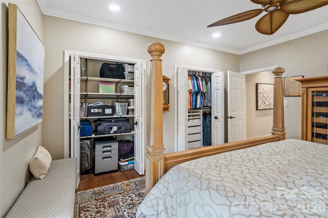 810 Cherokee Road, Charlotte, NC 28207