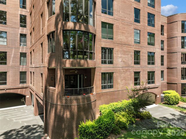 810 Cherokee Road, Charlotte, NC 28207