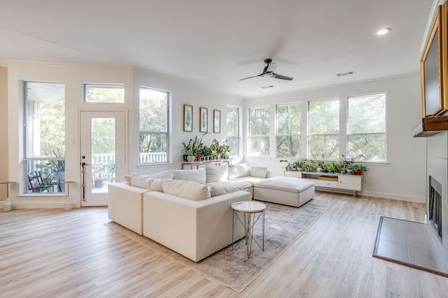 354 Rolling Oaks Ridge, Cedar Hill, TX 75104