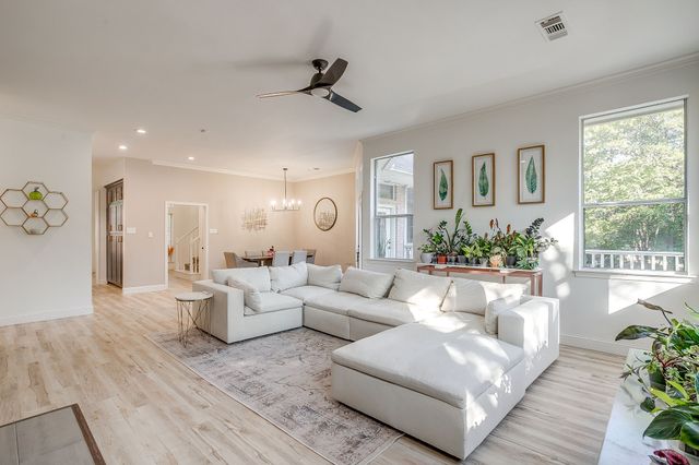 354 Rolling Oaks Ridge, Cedar Hill, TX 75104