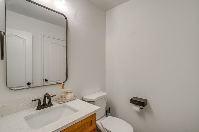 354 Rolling Oaks Ridge, Cedar Hill, TX 75104