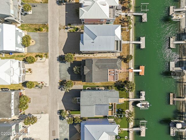 27 Cumberland Street, Ocean Isle Beach, NC 28469