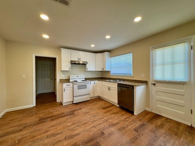 177 179 Hargrave Road 179, Rossville, GA 30741