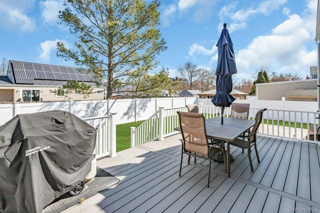 25 Young Street, West Babylon, NY 11704