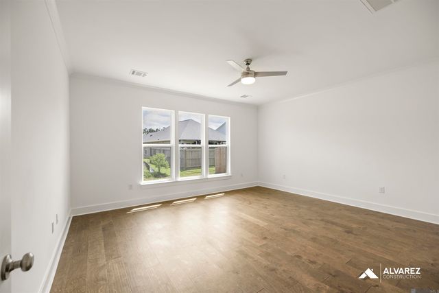 25310 Burlington Ave, Denham Springs, LA 70726