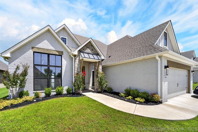 11209 S Redbud Street, Jenks, OK 74037
