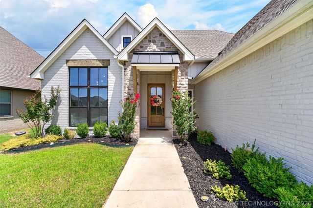 11209 S Redbud Street, Jenks, OK 74037