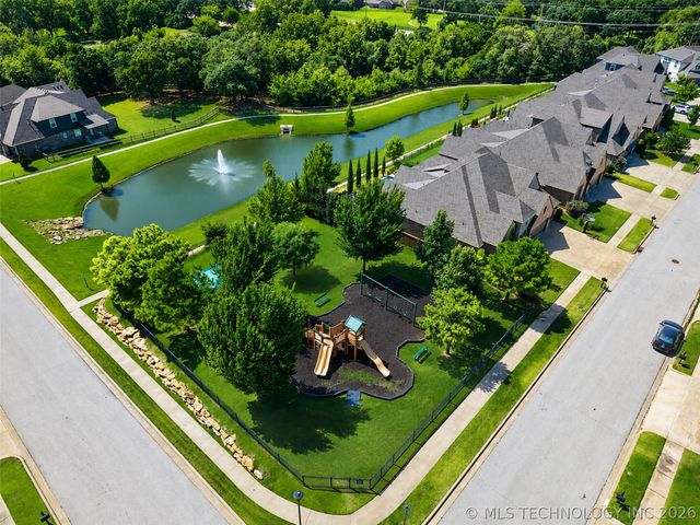 11209 S Redbud Street, Jenks, OK 74037