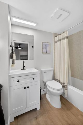110 Wettaw Lane 202, North Palm Beach, FL 33408
