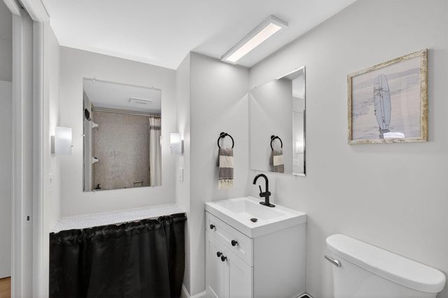 110 Wettaw Lane 202, North Palm Beach, FL 33408
