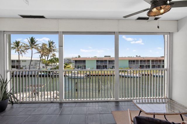 110 Wettaw Lane 202, North Palm Beach, FL 33408