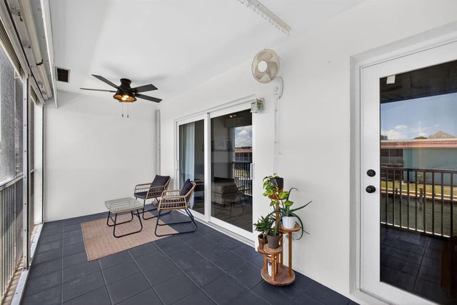 110 Wettaw Lane 202, North Palm Beach, FL 33408