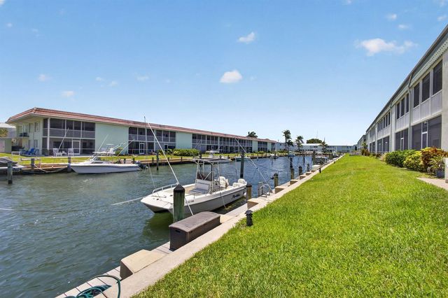 110 Wettaw Lane 202, North Palm Beach, FL 33408