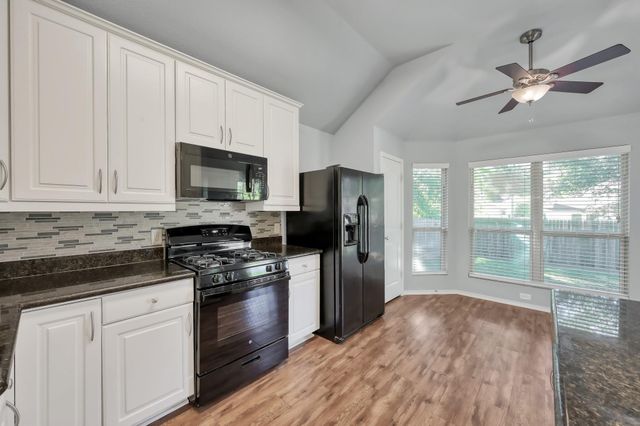 990 Northampton Drive, Conroe, TX 77303