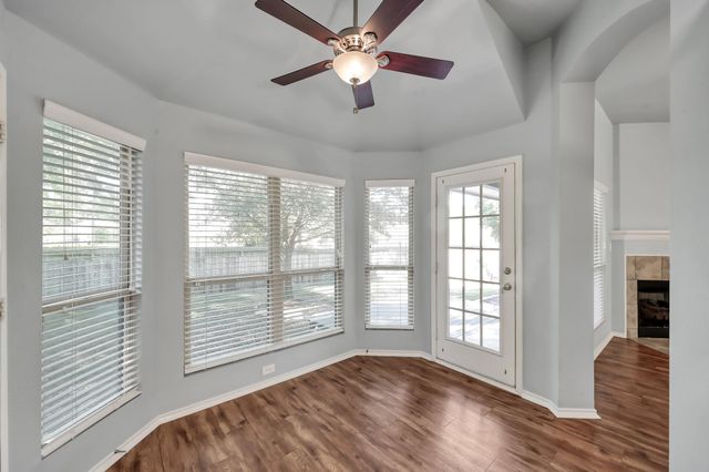 990 Northampton Drive, Conroe, TX 77303