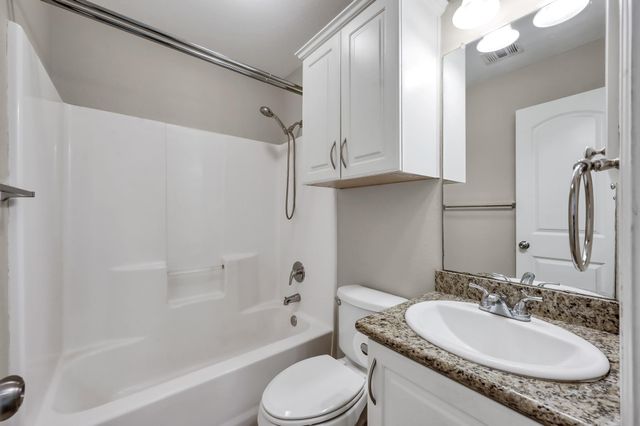 990 Northampton Drive, Conroe, TX 77303