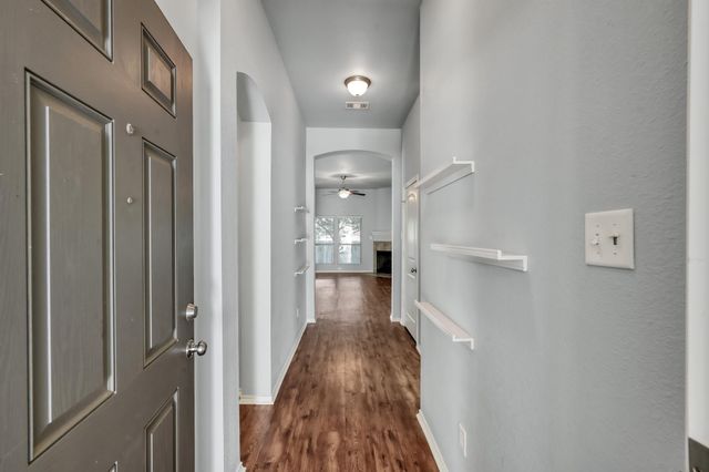 990 Northampton Drive, Conroe, TX 77303