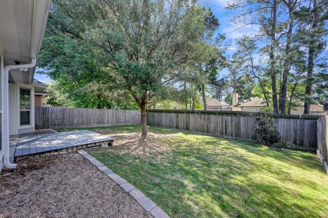 990 Northampton Drive, Conroe, TX 77303