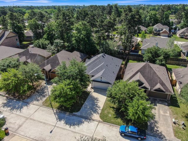 990 Northampton Drive, Conroe, TX 77303