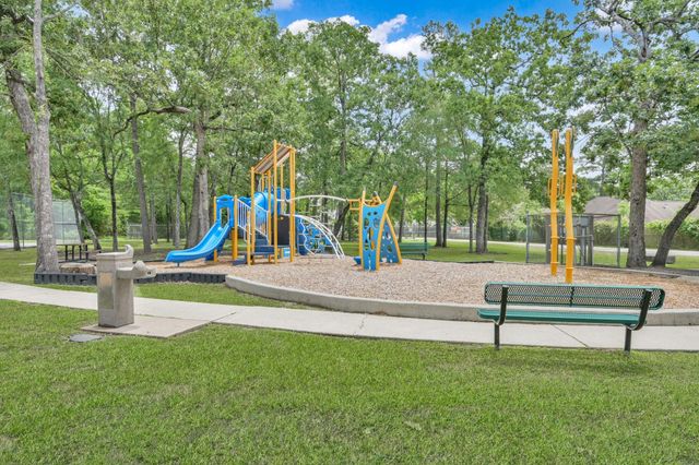 990 Northampton Drive, Conroe, TX 77303