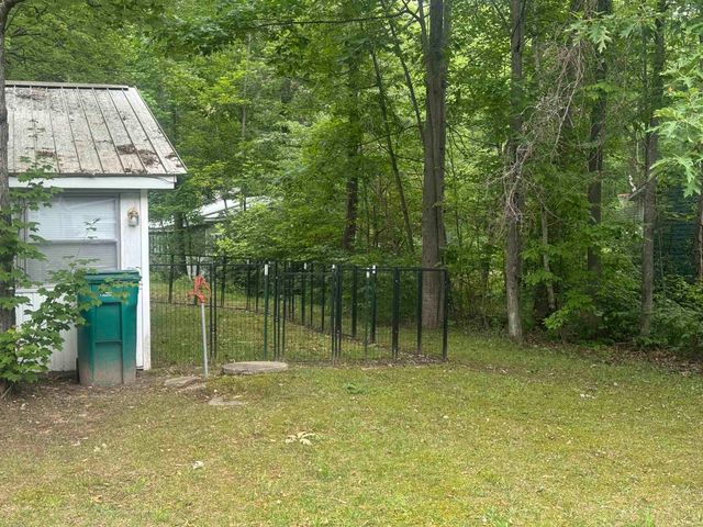 5118 Glenwood Drive, Harrison, MI 48625