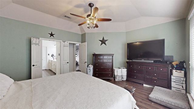 10444 Stoneside Trail, Fort Worth, TX 76244