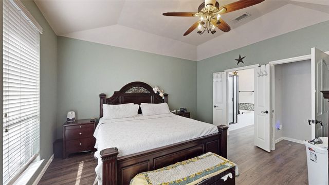 10444 Stoneside Trail, Fort Worth, TX 76244