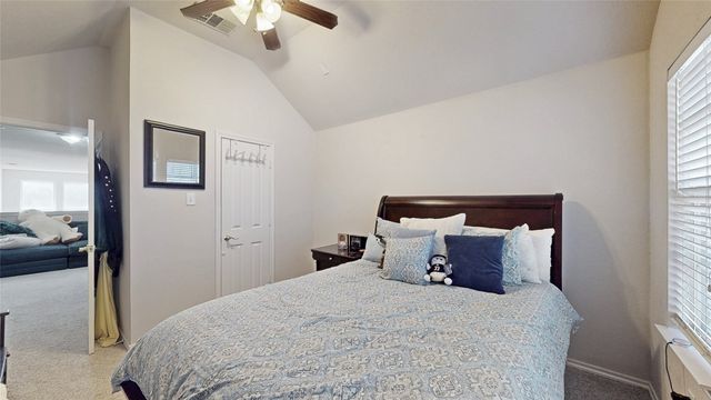 10444 Stoneside Trail, Fort Worth, TX 76244