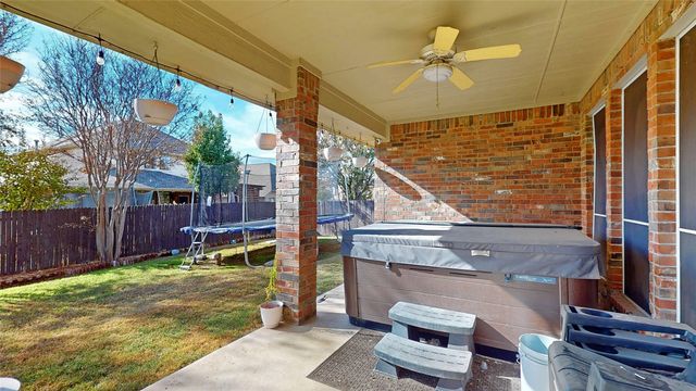 10444 Stoneside Trail, Fort Worth, TX 76244