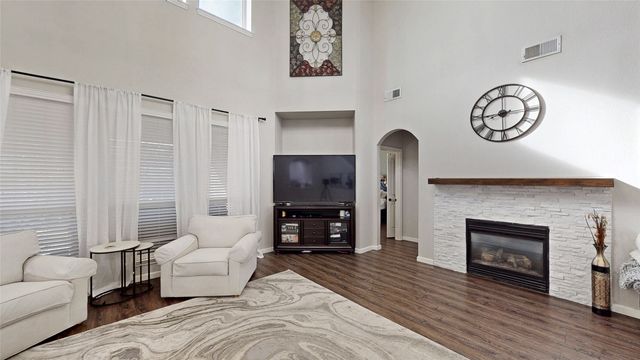 10444 Stoneside Trail, Fort Worth, TX 76244