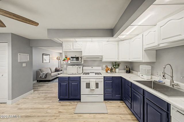 13832 N 17Th Avenue Avenue, Phoenix, AZ 85023